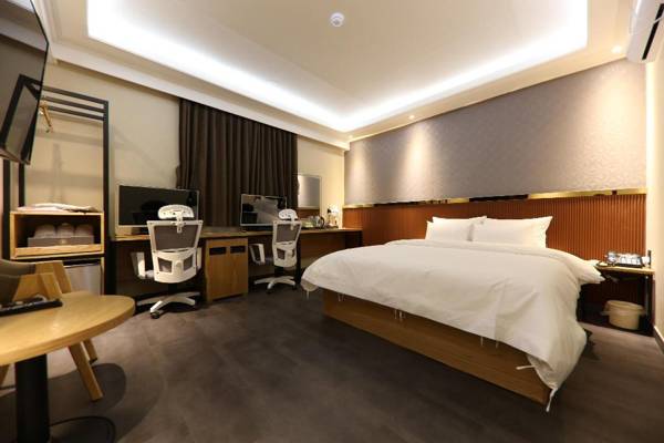 Brown-Dot Hotel Cheonan