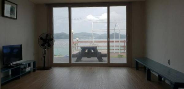 Geojedo Chilcheondo Sunrise Pension