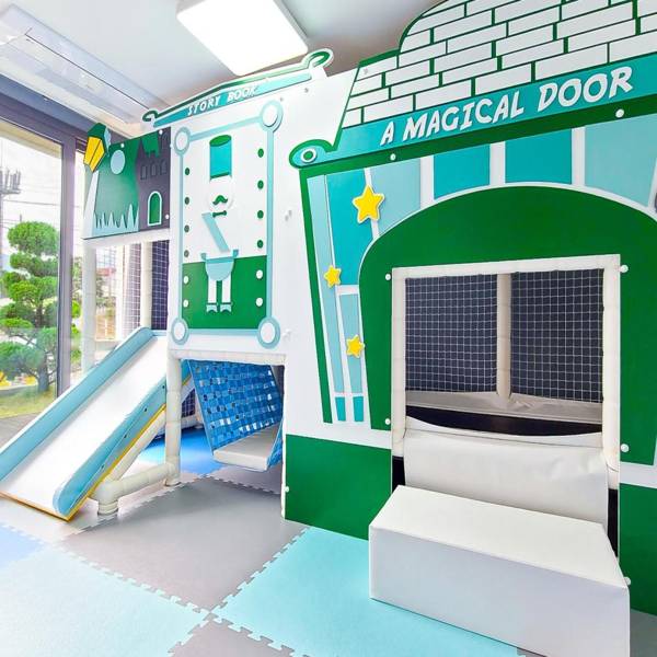 Geojae Achimgoyo Kids Poolvilla