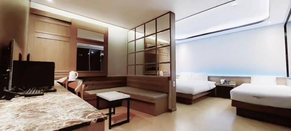 Jangyu To Heaven Hotel(Daecheongdong)