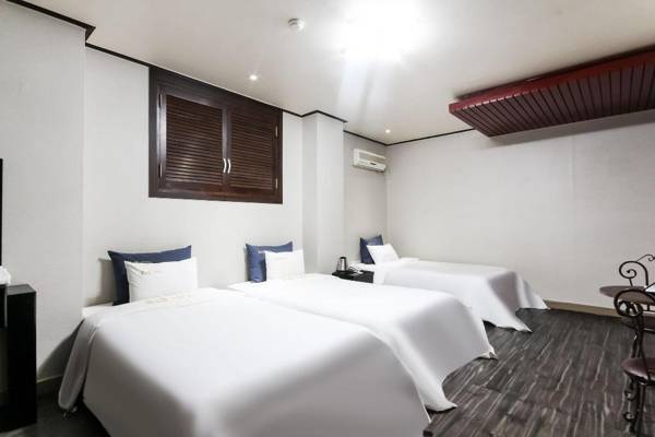 Gunsan B and B Hotel