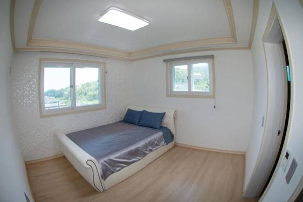 Geoje Blueberry Pension