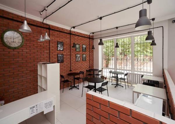 HELLO INN budget hotel