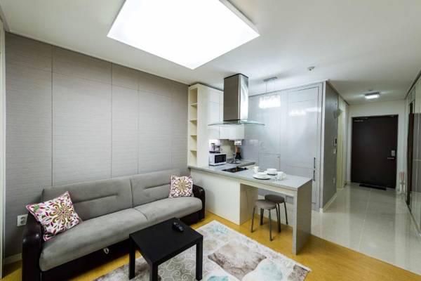 The Аddress Highvill 1