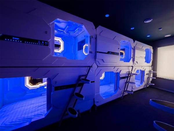 CAPS LOCK Future Hotel