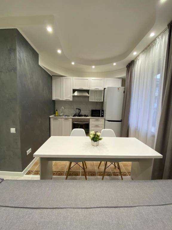 Комфортабельные 2-х комнатные апартаменты в районе Арбата