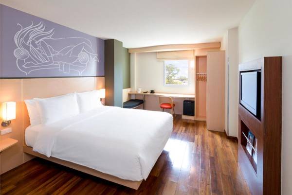 ibis Vientiane Nam Phu