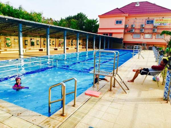 Nakhonesack Hotel III