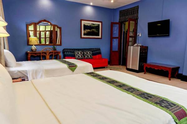 Lani's House by the Ponds