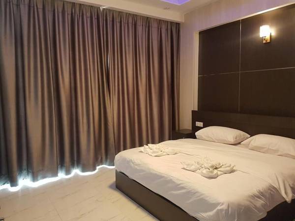 Sunset Mekong Apartment