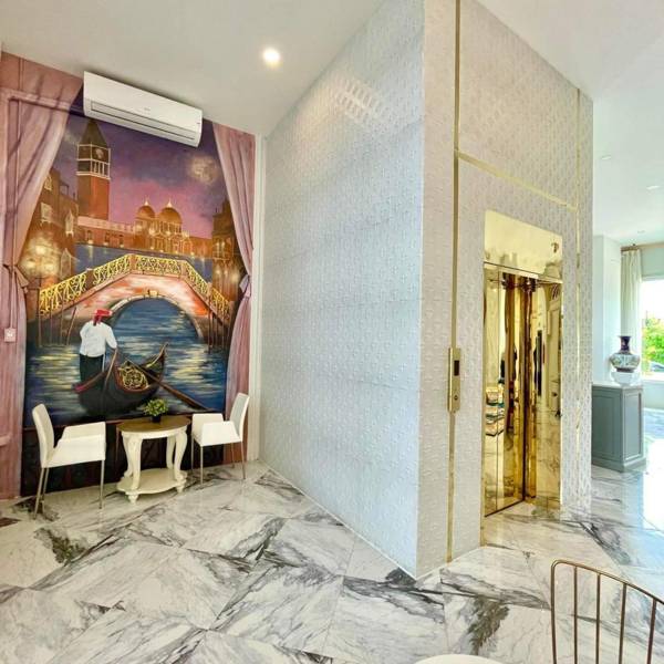 Ali Grand Hotel