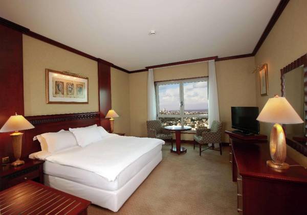 Hilton Beirut Metropolitan Palace Hotel