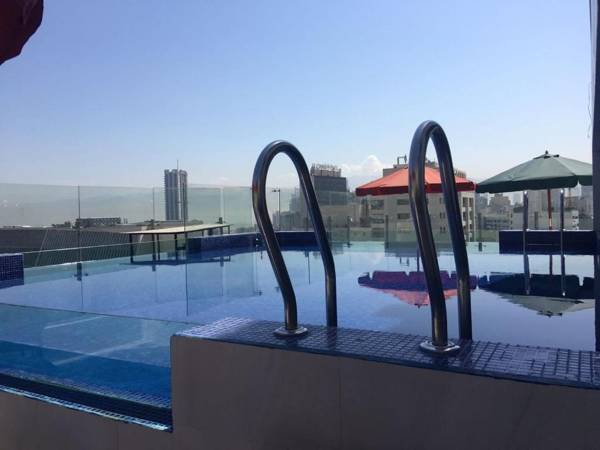 Midtown Hotel & Suites