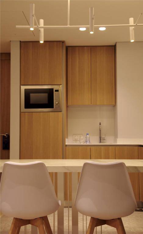Monot Suites
