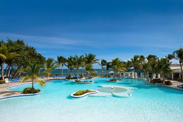 Coconut Bay Beach Resort & Spa All Inclusive