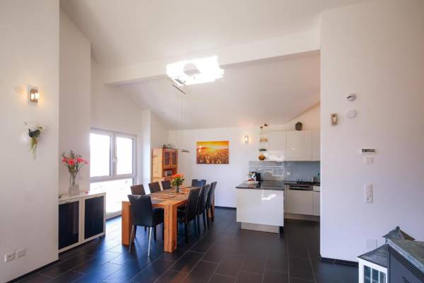 Modern and cosy 5 rooms penthouse with stunning view