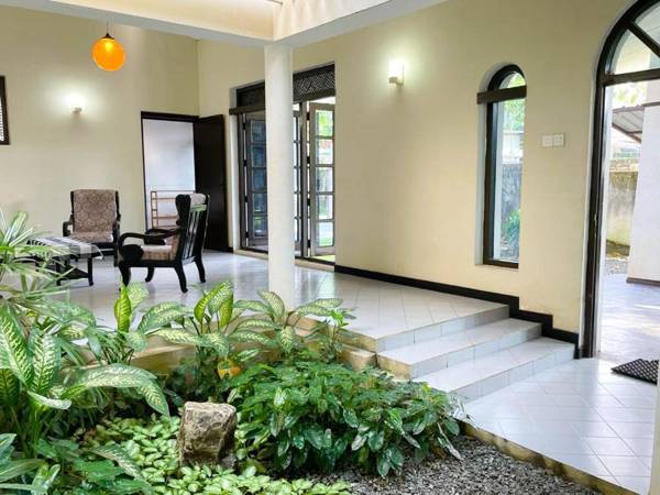 River Breeze Guest House