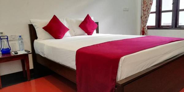 Crescent Sea Resort