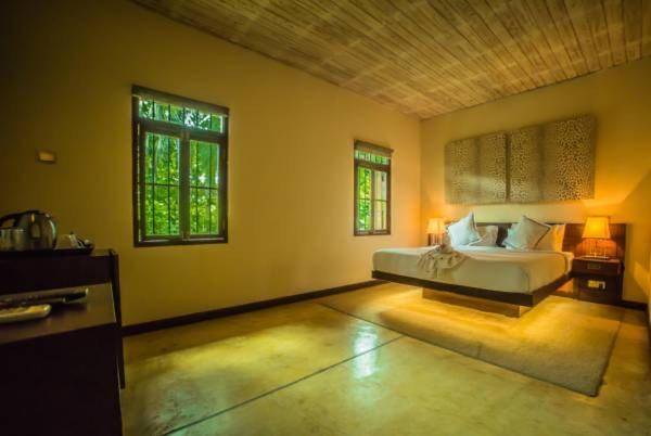 NIKARA Luxury Beach House