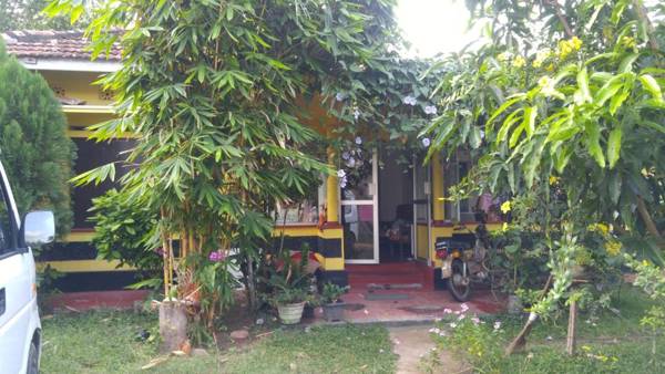 Ananda Home Stay and Restaurant
