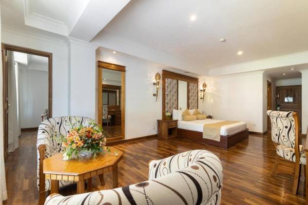 Araliya Green Hills Hotel