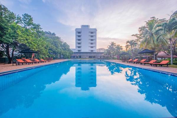 Vivanta Colombo Airport Garden