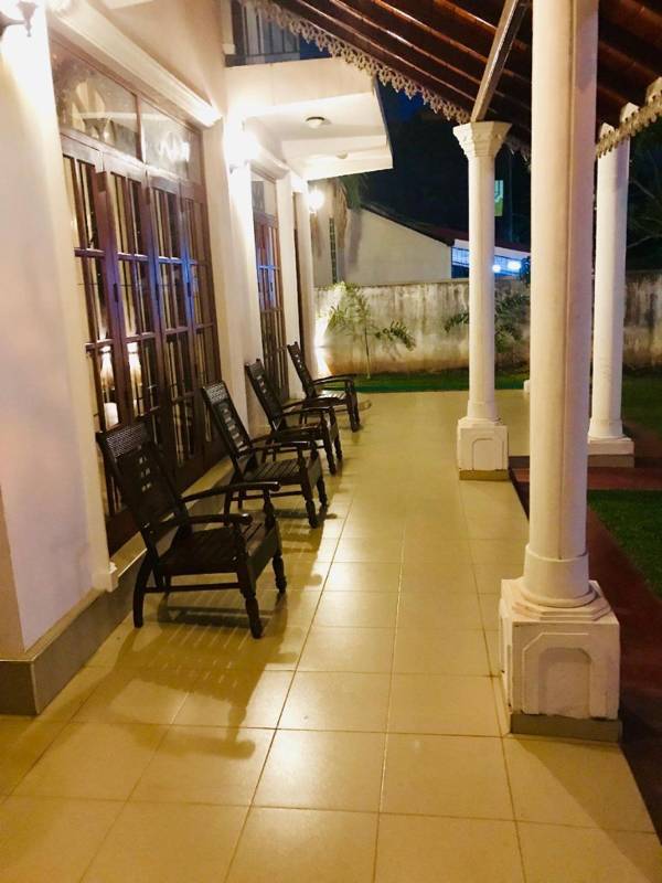 Ama villa negombo