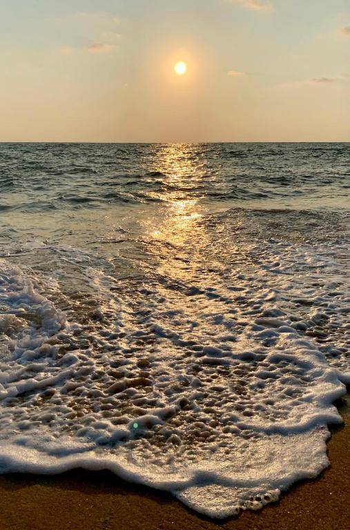 ISAMAR FRONT BEACH
