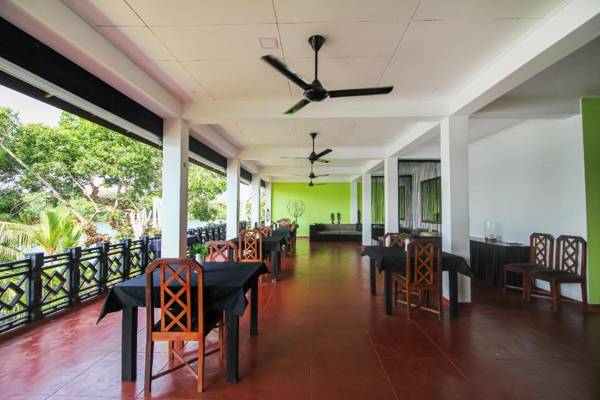 Kalla Bongo Lake Resort