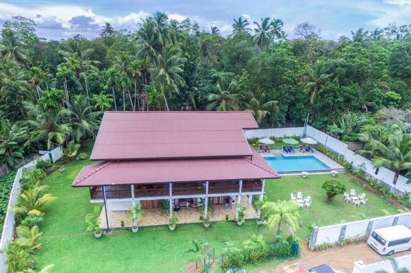 Super Spacious Amazing Private Holiday Villa 10 min to Hikkaduwa Beach