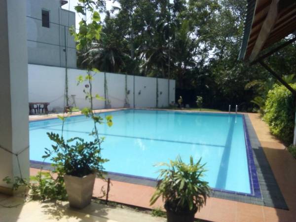 THE Mangrove cave Hotel