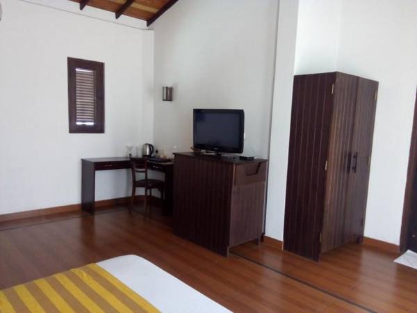 THE Mangrove cave Hotel