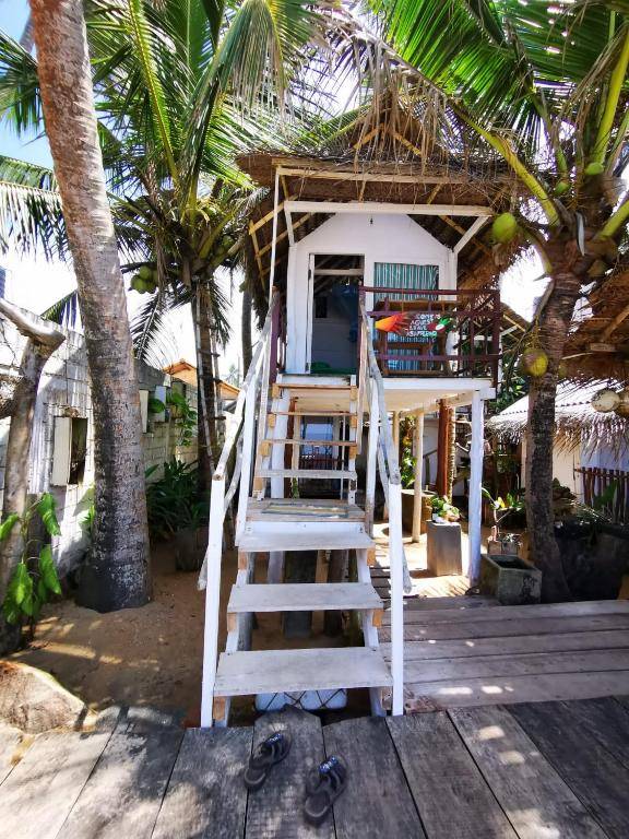 Amaranthe Beach Cabanas