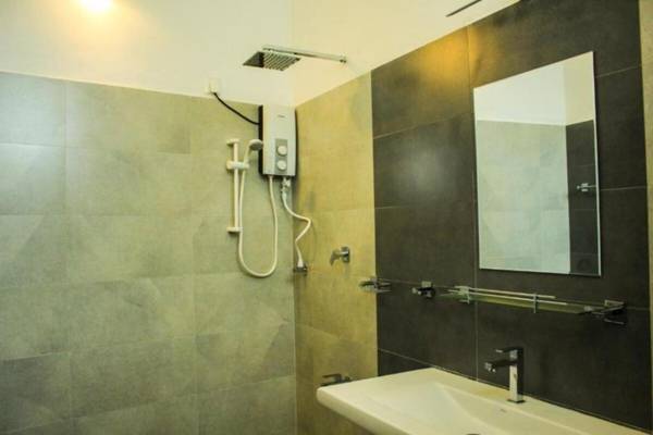 Tunnel Edge Residencies