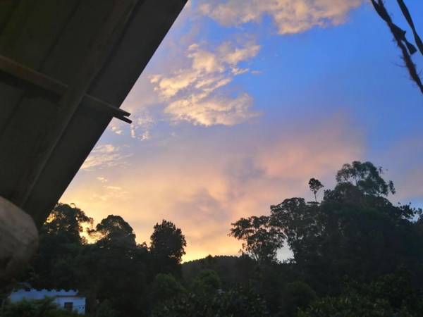 Noname Hostel And Cafe