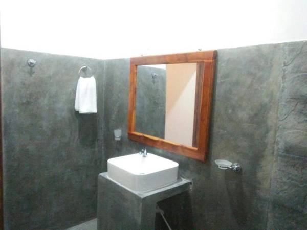 Lazy Bear Lodge Ella