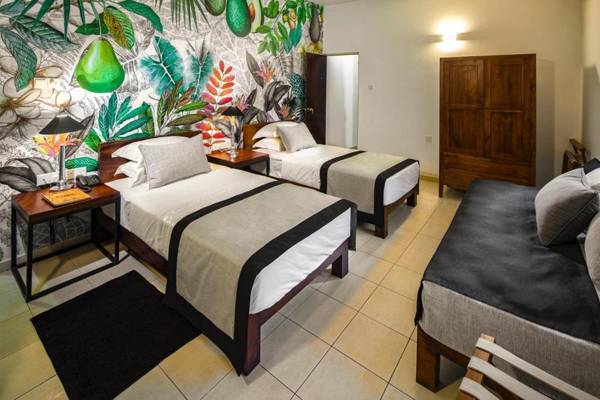 Rosmead Place by Thilanka