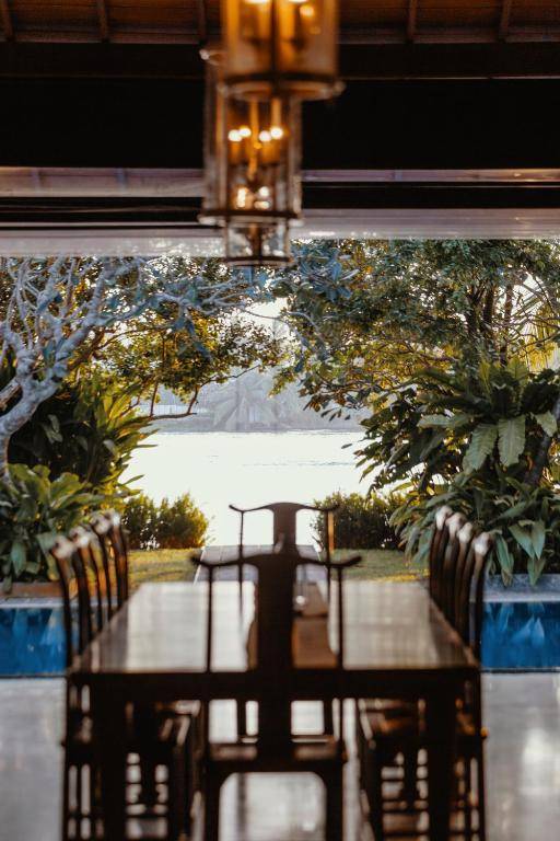 Villa Republic Bentota (06 bedroom)