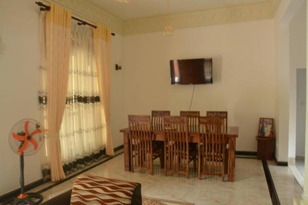Pearl Crown Homestay