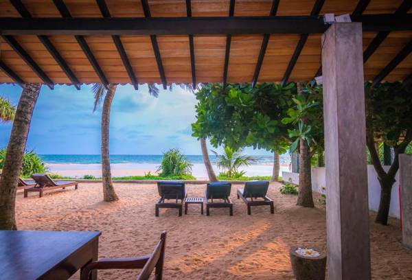 Red Parrot Beach Villa