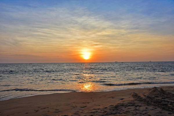 Melheim Beach Kalpitiya