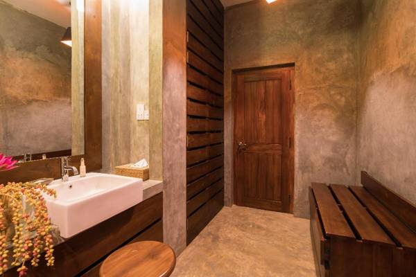 Roman Lake Ayurveda Boutique Resort - Level 1 Certified