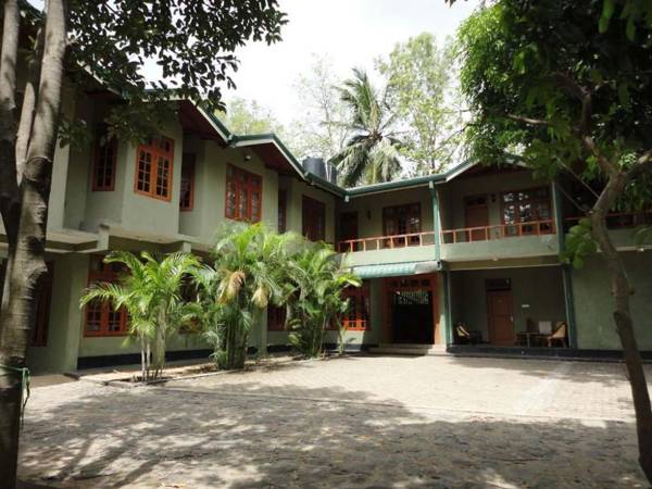 Tikiri Villa