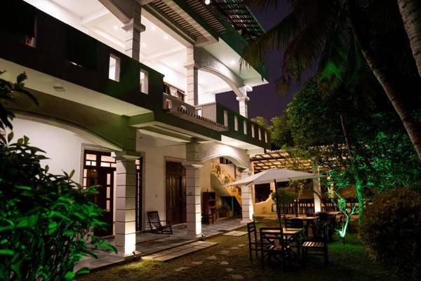 Plantation Surf Inn & Restaurant