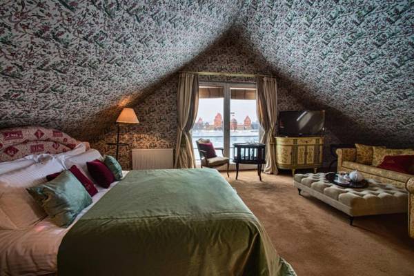 Apvalaus stalo klubas