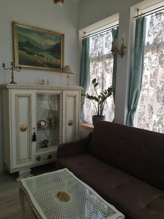 Golden Amber Apartment