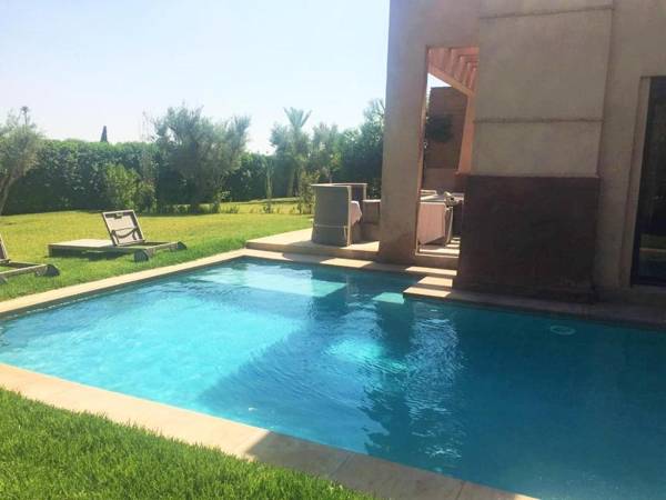 3 bedrooms villa with private pool and enclosed garden at Marrakech