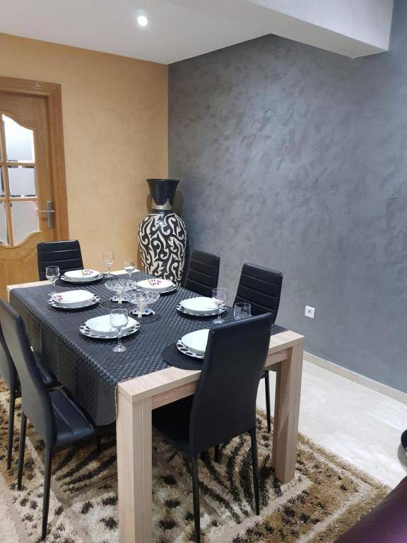 appartement en pleine centre gueliz en face théâtre royal