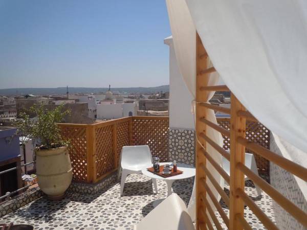 Riad Emotion