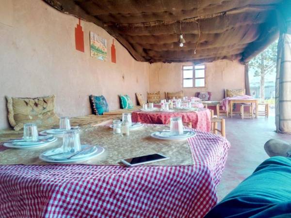 6 bedrooms villa with private pool enclosed garden and wifi at Ait Ben Haddou